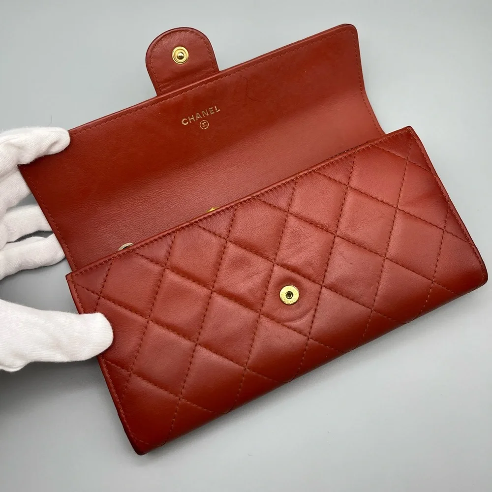 ❤️CHANEL Red Quilted Leather Wallet/Clutch
